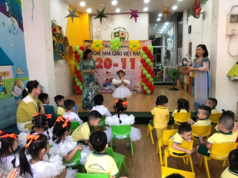 Hình ảnh các hoạt động học tập, vui chơi của cô và trò Mầm Non Tân Việt Nhật